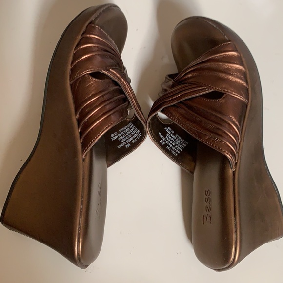 BASS COPPER LEATHER SANDALS WEDGES SLIP ON 5M OPEN TOE SHOES